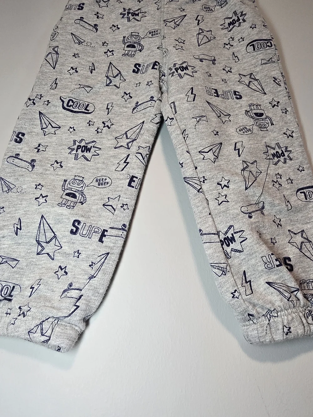 Carter's Light Gray Jogger Pants with Navy Print Robot Print